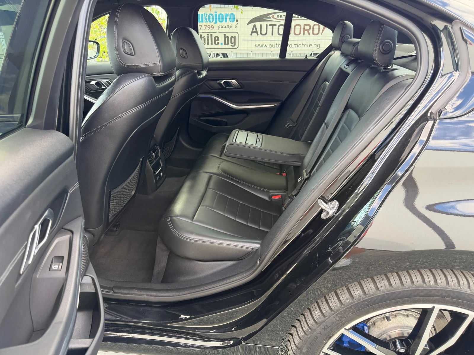 BMW 320 D-M пакет, 127x.km., снимка 14 - Автомобили и джипове - 56118850
