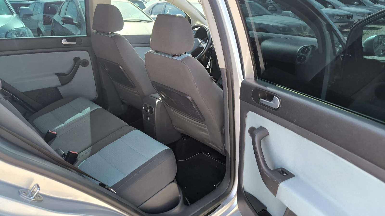 VW Golf Plus 2.0TDI SCOTT , снимка 11 - Автомобили и джипове - 56224156