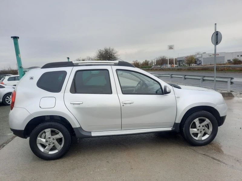 Dacia Duster 1, 6i Италия, снимка 6 - Автомобили и джипове - 45552235