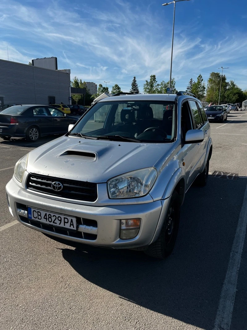 Toyota Rav4 2.0 D4D, снимка 3 - Автомобили и джипове - 48218237