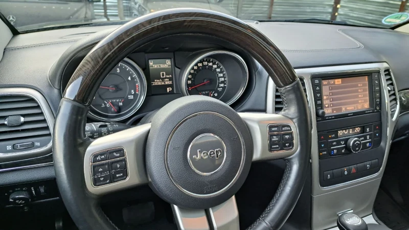 Jeep Grand cherokee 3.0CRD OVERLAND NOV VNOS GERMANY, снимка 11 - Автомобили и джипове - 48001000