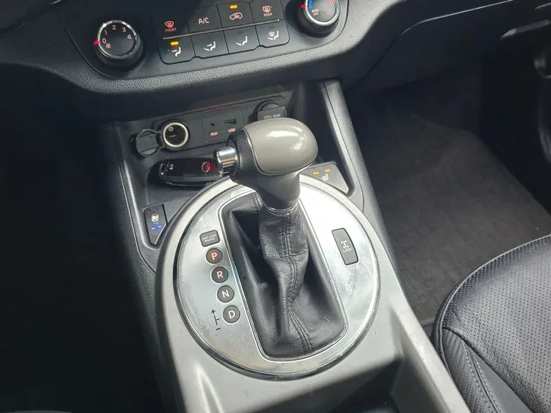 Kia Sportage 4WD - изображение 9