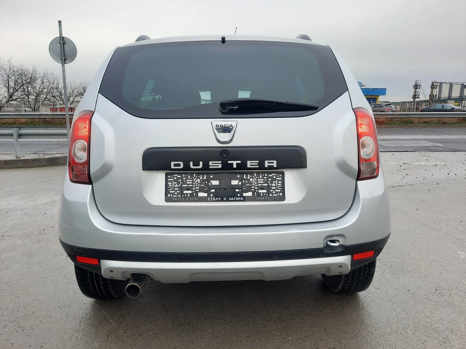 Dacia Duster 1, 6i Италия - изображение 8