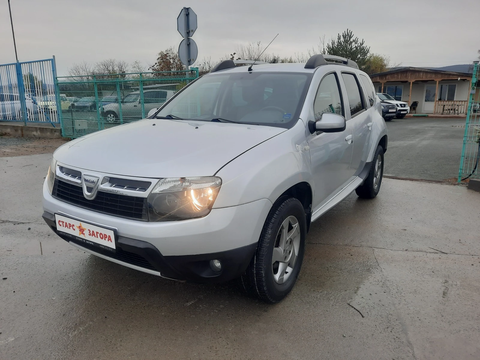 Dacia Duster 1, 6i Италия - изображение 3