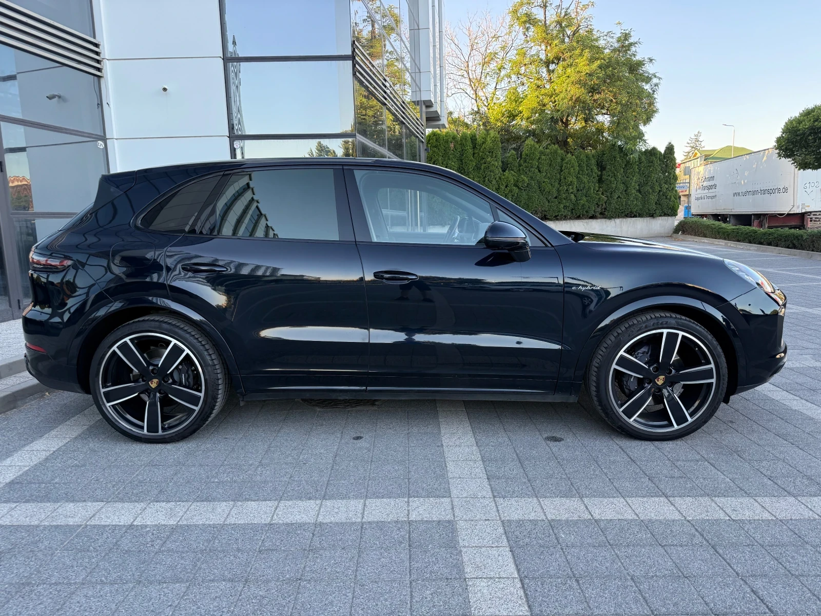 Porsche Cayenne 3.0 V6 E-Hybrid - изображение 4