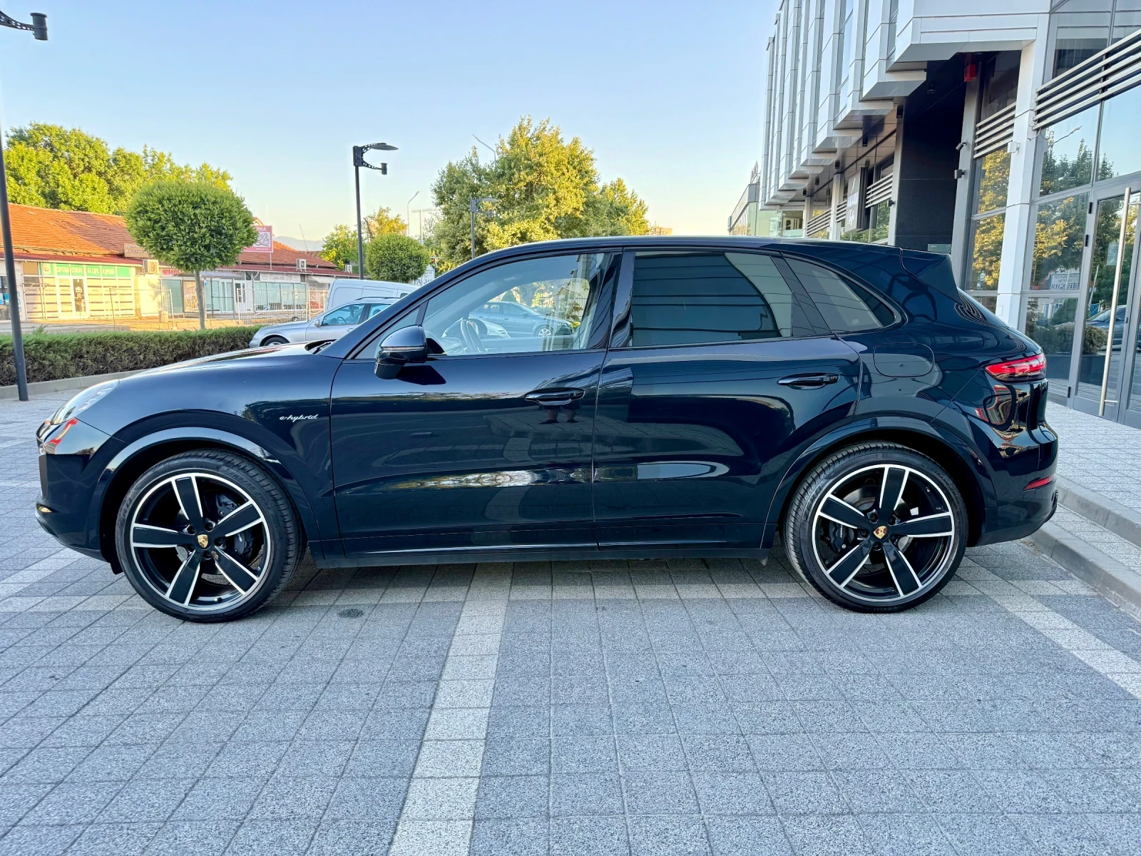 Porsche Cayenne 3.0 V6 E-Hybrid - изображение 8