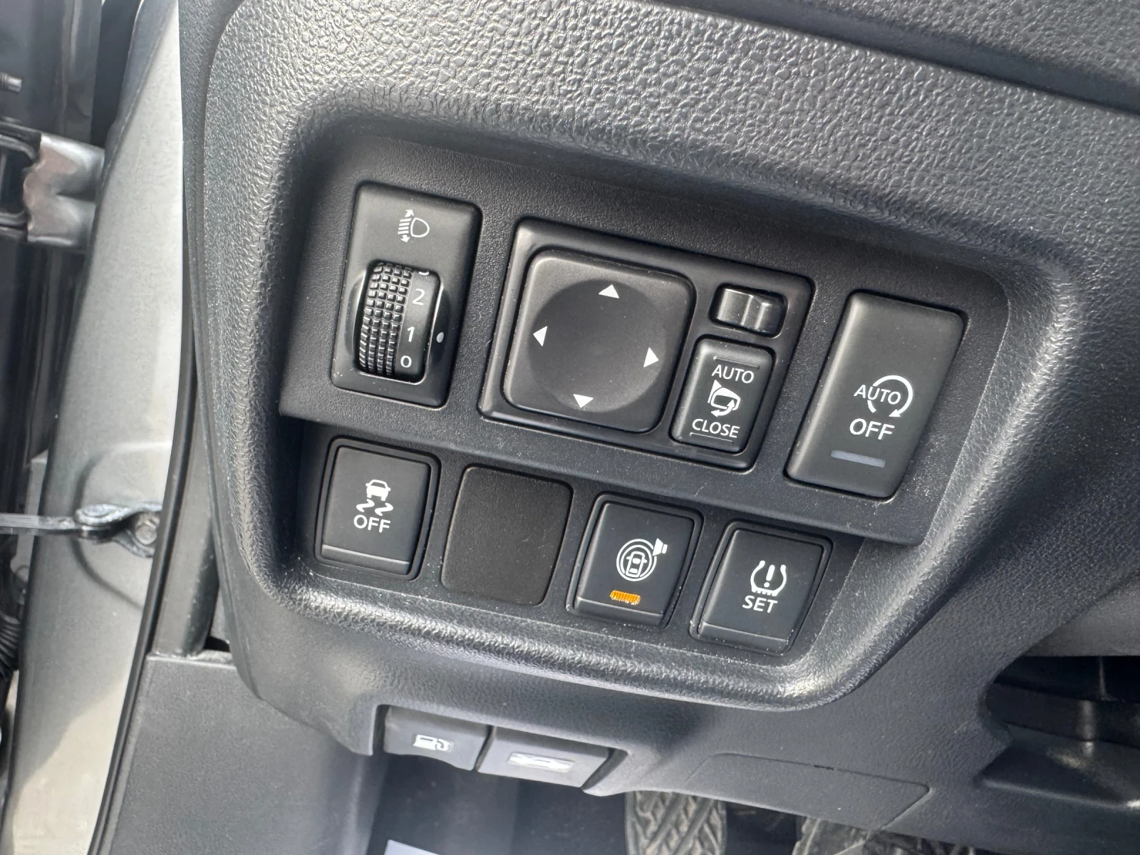 Nissan Juke 1.5 DCI Tekna 360 Pano Full Full, снимка 14 - Автомобили и джипове - 53417622