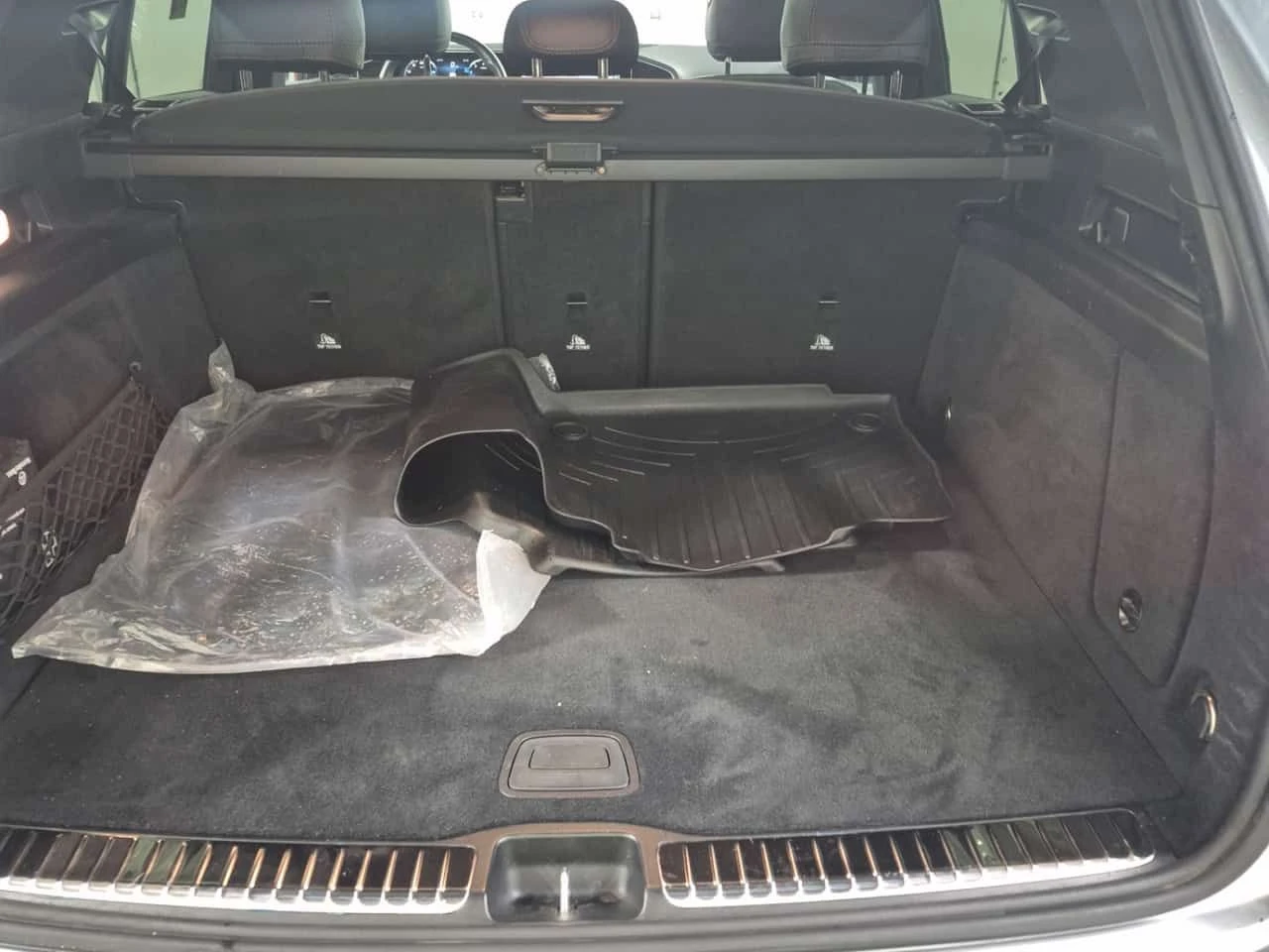 Mercedes-Benz GLE 450 | DISTRONIC | 360  | ПАНО | Keyless | CARFAX, снимка 17 - Автомобили и джипове - 53714443