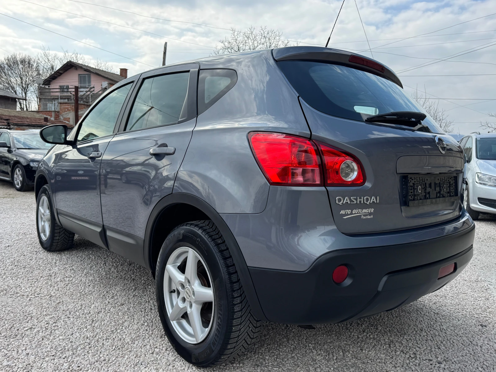 Nissan Qashqai 2.0i-4x4, снимка 5 - Автомобили и джипове - 53878065