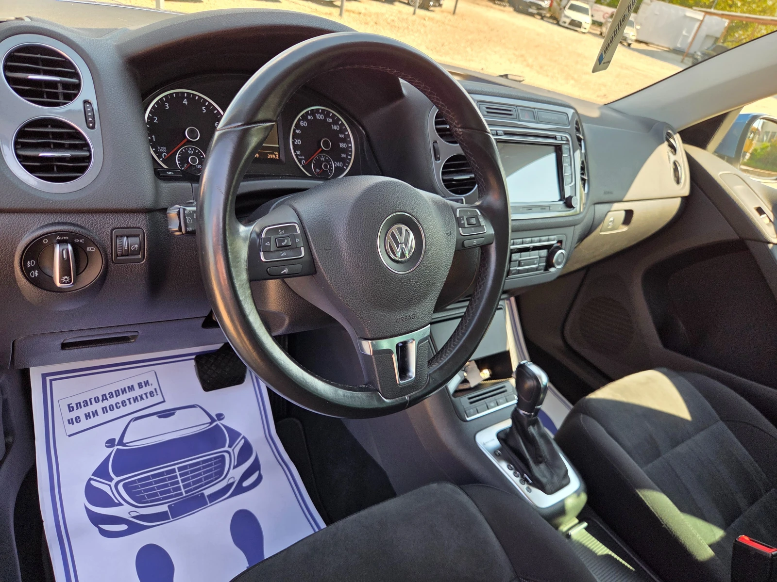 VW Tiguan 2.0 TSI 180k.cHighline 4Motio  Facelift ШВЕЙЦАРИЯ , снимка 8 - Автомобили и джипове - 54354384
