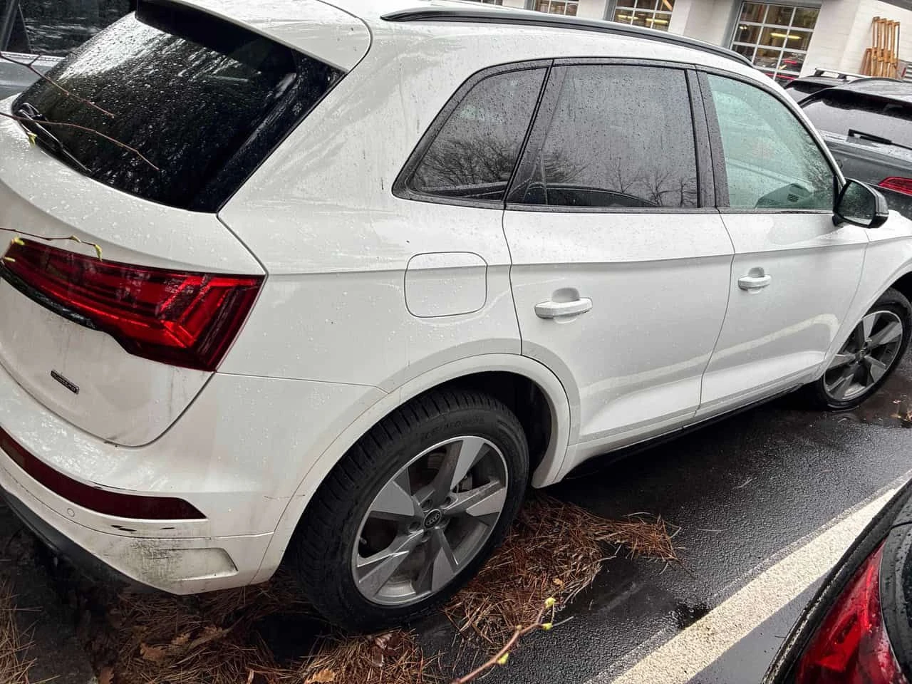Audi Q5 * Komfort * DISTRONIC* KEYLESS* PANO* , снимка 5 - Автомобили и джипове - 54445166
