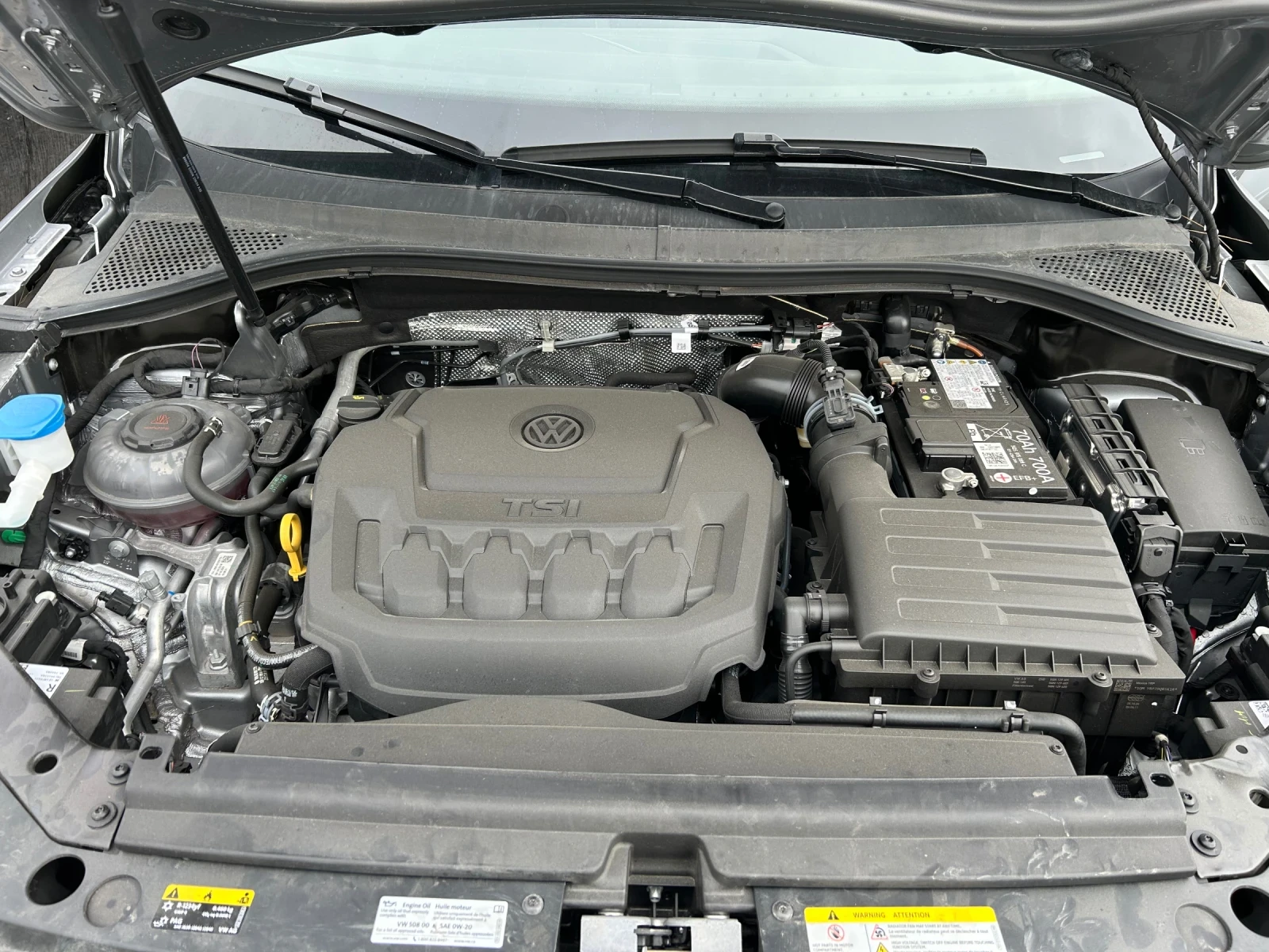 VW Tiguan R-Line, снимка 9 - Автомобили и джипове - 55232119