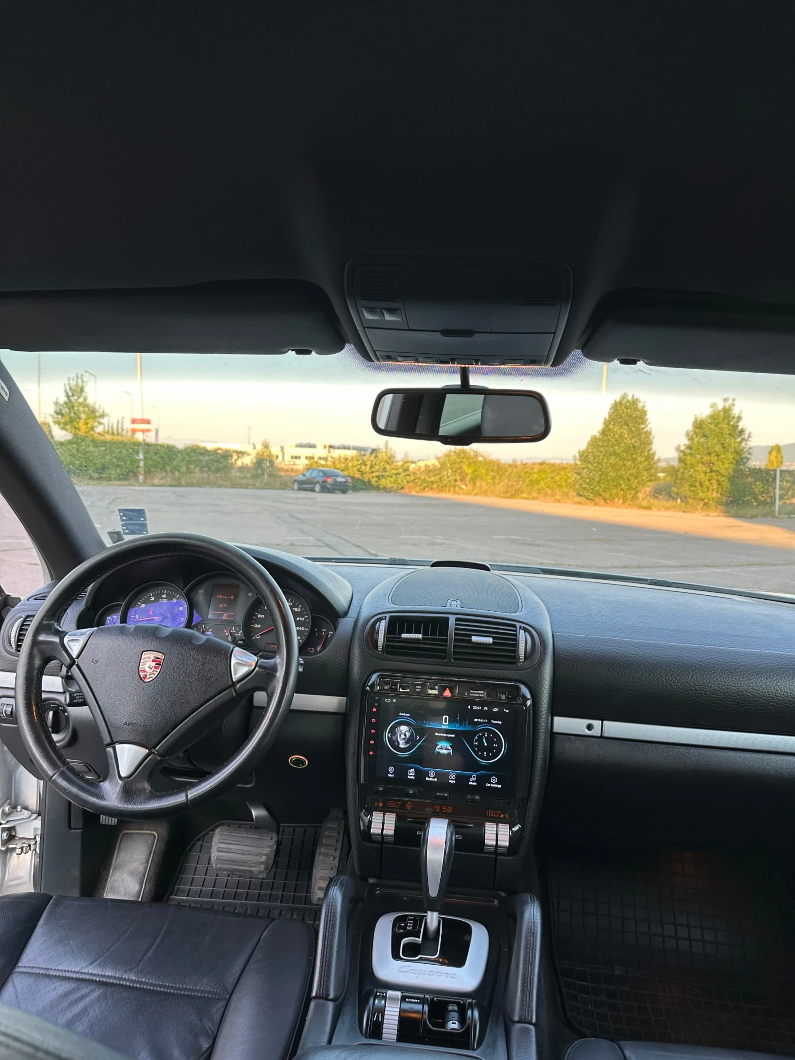 Porsche Cayenne 3.6 Бензин-Газ, снимка 9 - Автомобили и джипове - 55567074