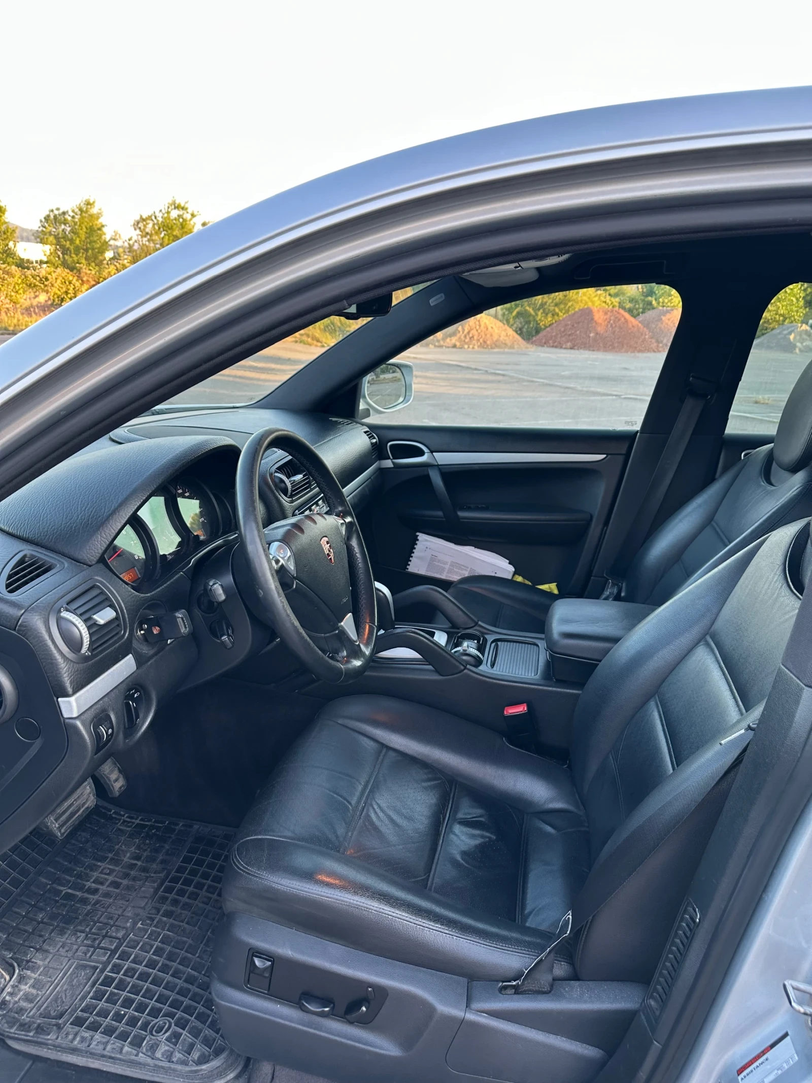 Porsche Cayenne 3.6 Бензин-Газ, снимка 10 - Автомобили и джипове - 55567074