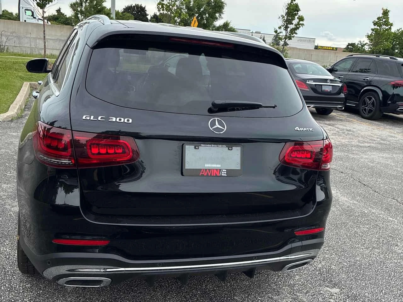 Mercedes-Benz GLC 300 * CARFAX * ОПЦИЯ ЗА ФИНАНСИРАНЕ * , снимка 4 - Автомобили и джипове - 55580572