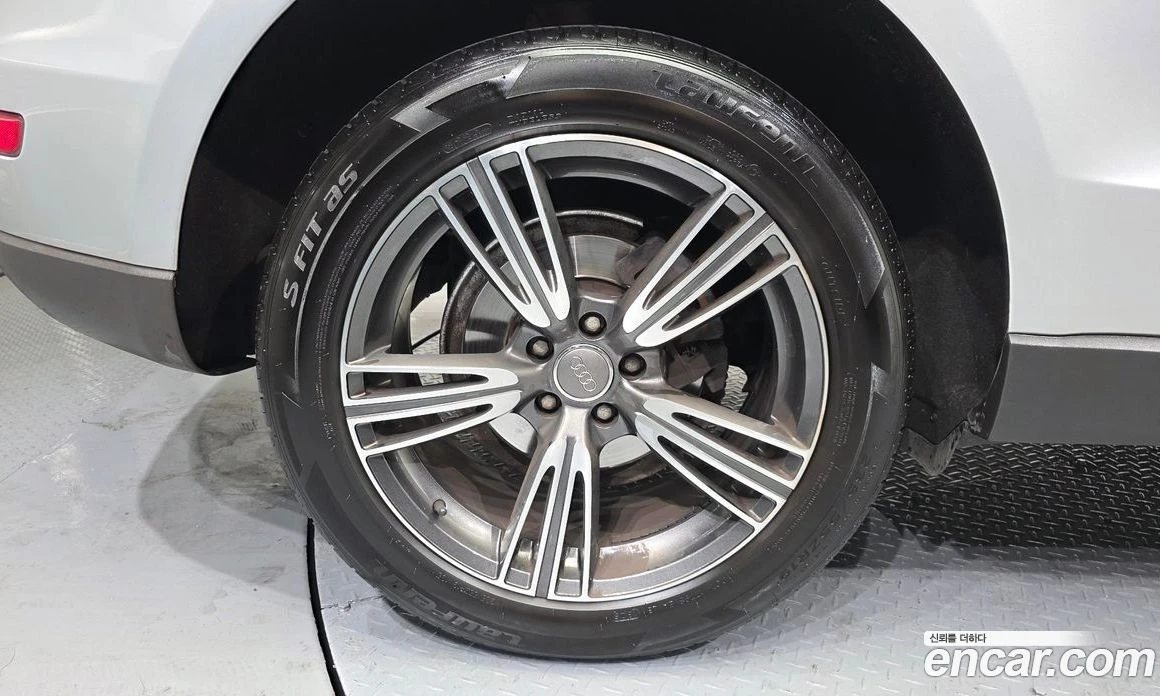 Audi Q5 2.0 TDI Quattro Dynamic 8R, снимка 5 - Автомобили и джипове - 55965281