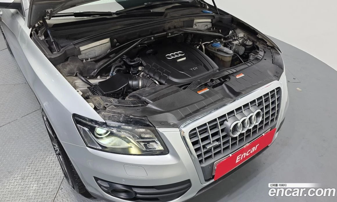 Audi Q5 2.0 TDI Quattro Dynamic 8R, снимка 6 - Автомобили и джипове - 55965281