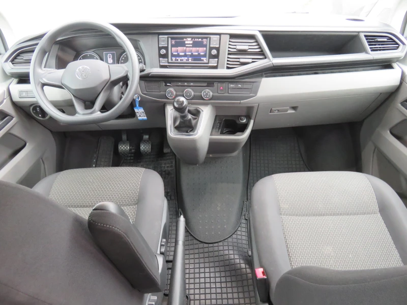 VW Transporter Kombi 2.0TDI, снимка 4 - Бусове и автобуси - 53462719