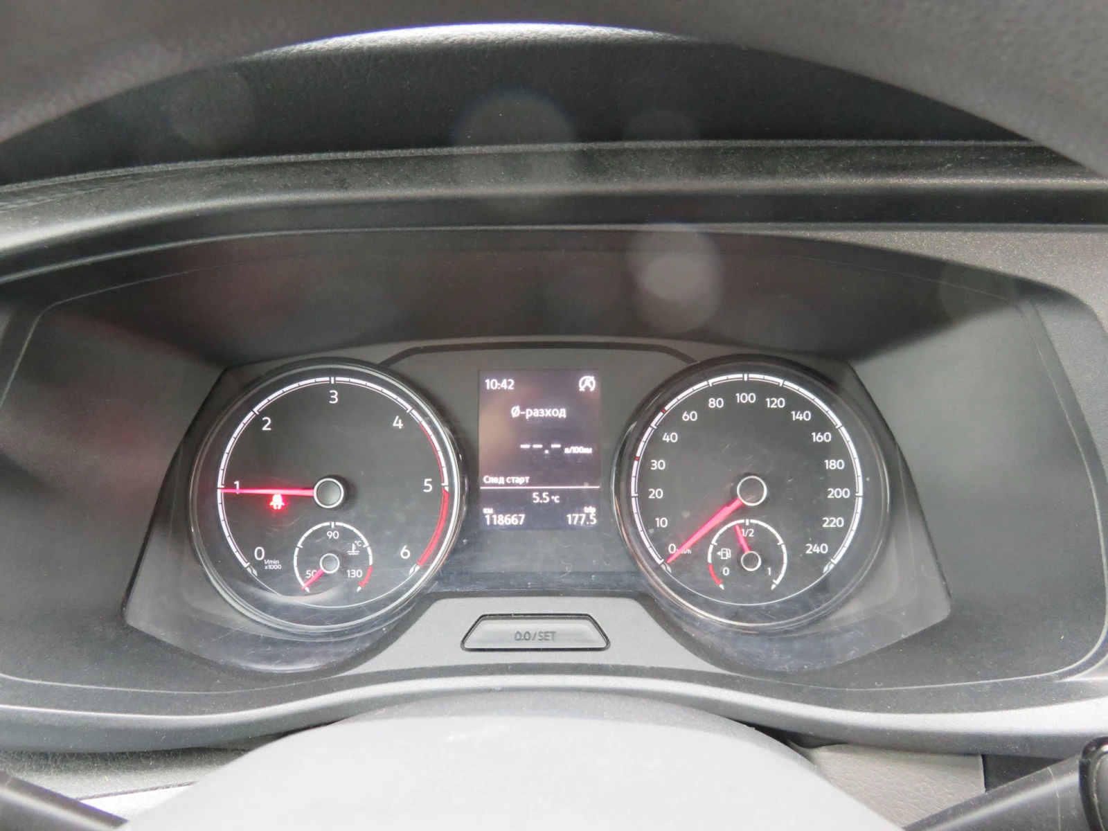 VW Transporter Kombi 2.0TDI - изображение 8