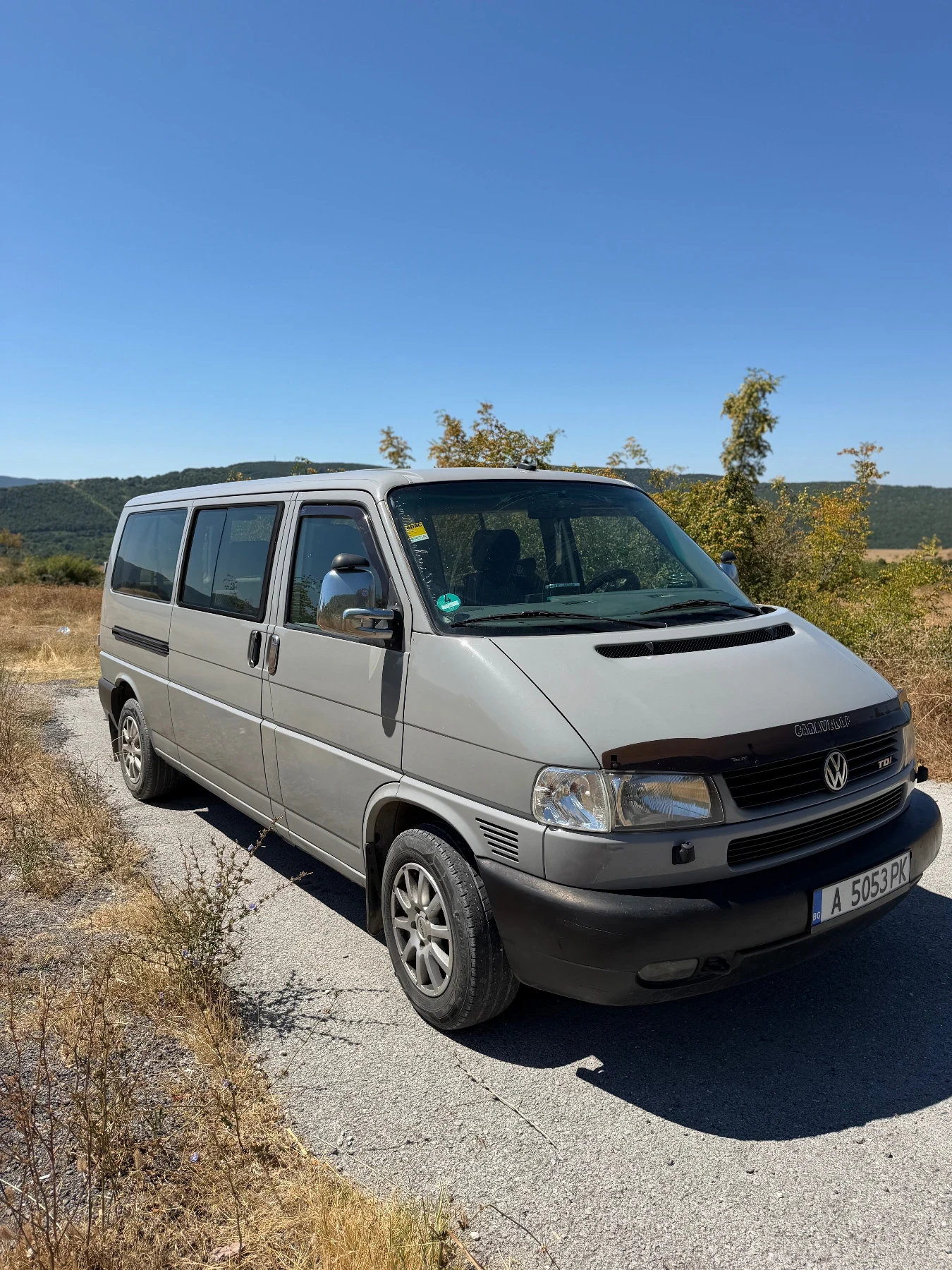 VW Caravelle, снимка 2 - Бусове и автобуси - 55691016