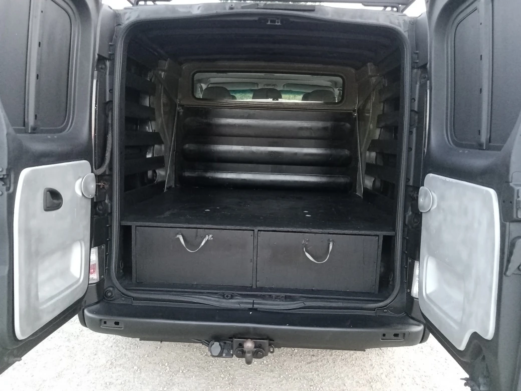Renault Trafic 1.9dCI 6-местен Клима, снимка 16 - Бусове и автобуси - 55873030
