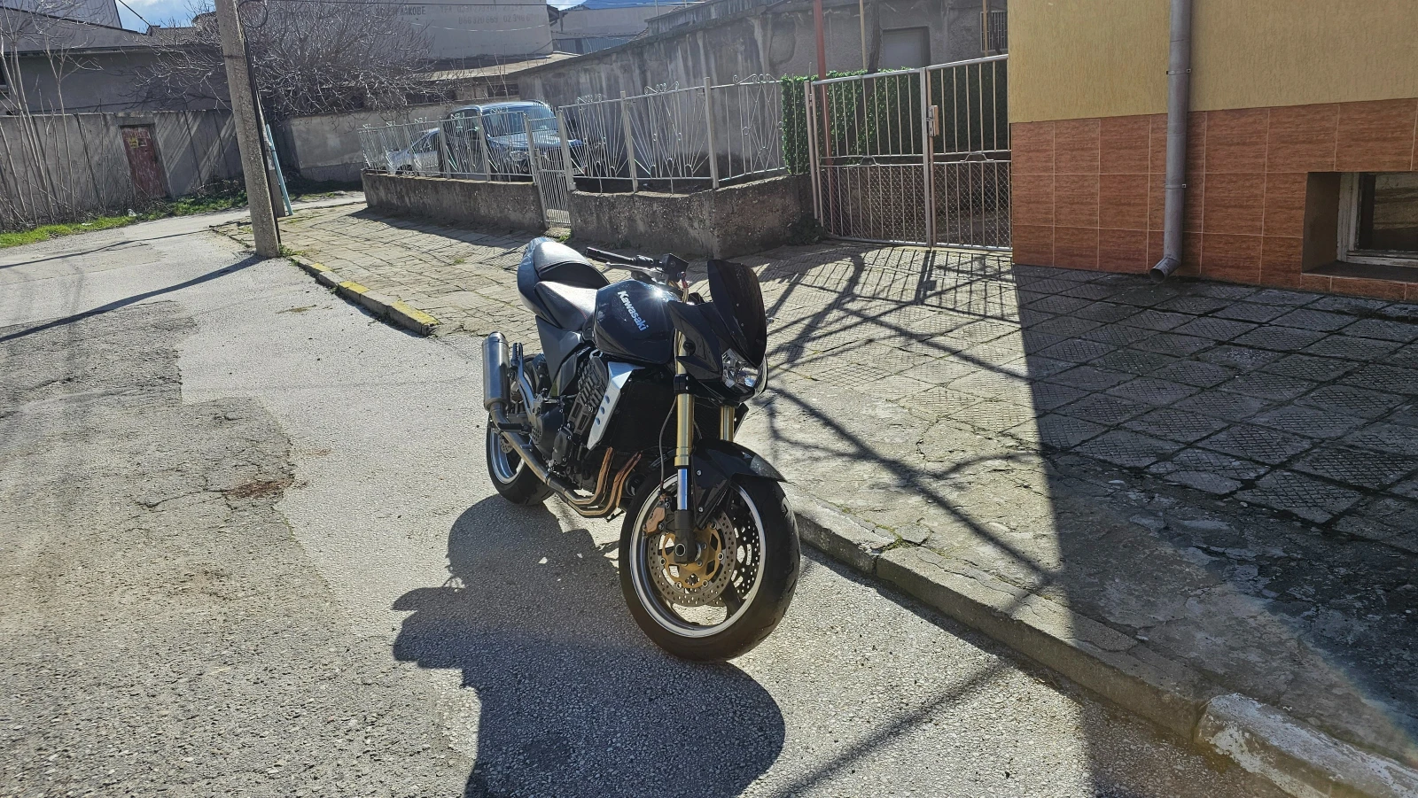 Kawasaki Z 1000, снимка 9 - Мотоциклети и мототехника - 55150103