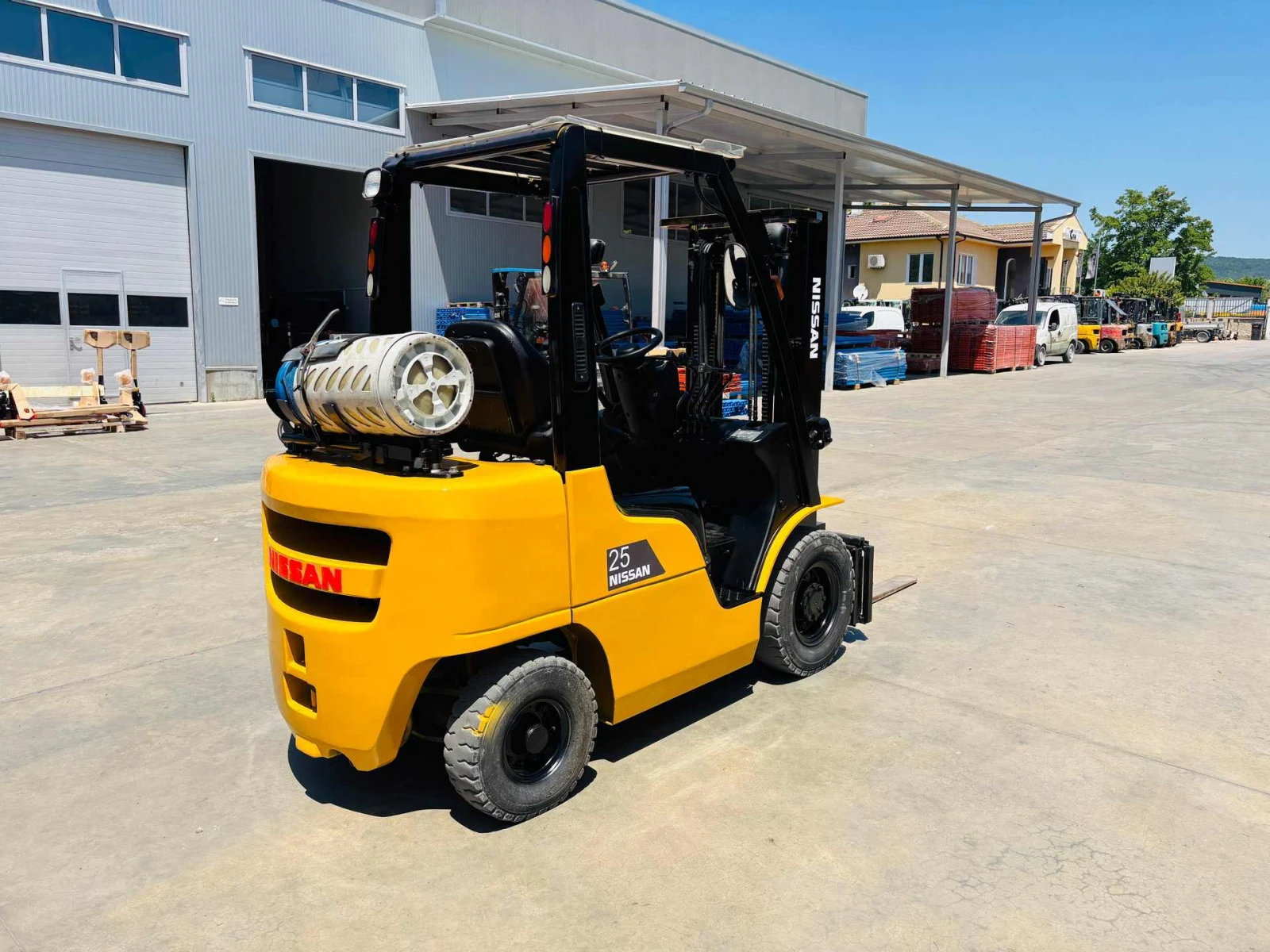  Nissan  ,  | Mobile.bg   4