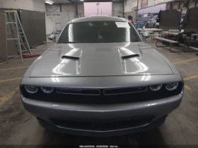 Dodge Challenger * 5.7* V8* 372HP* КОЖА* , снимка 3