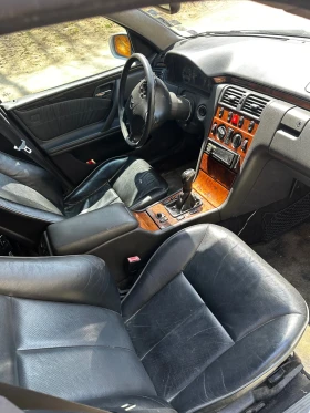 Mercedes-Benz E 220, снимка 9