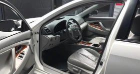 Toyota Camry 2.4 Хибрид, снимка 8
