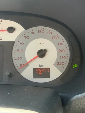 Renault Symbol, снимка 8