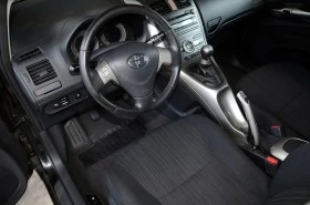 Toyota Auris ПРОДАДЕНА , снимка 7