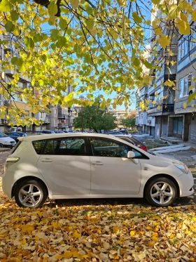Toyota Verso 2.2 - 4300 € / 8410.07 лв. - 10563011 3