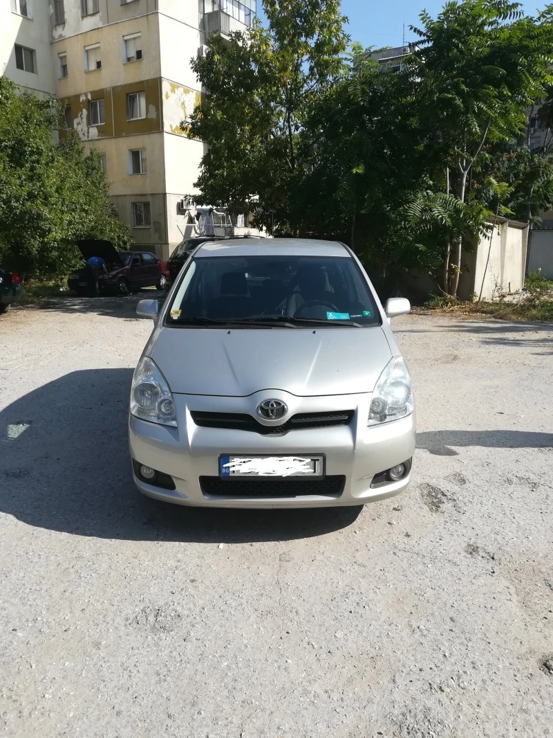 Toyota Corolla verso 2.2.D, снимка 1 - Автомобили и джипове - 47223842