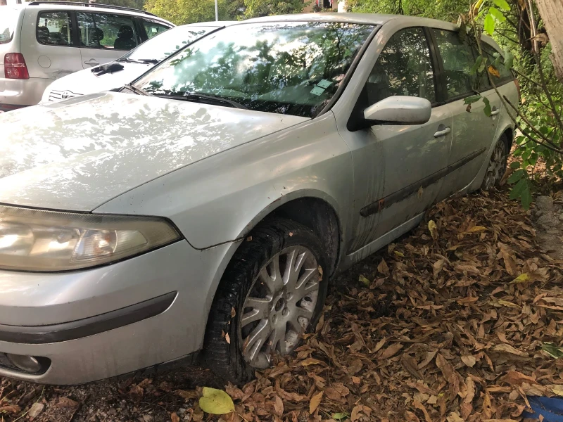 Renault Laguna 1.8i 16V ГАЗ, снимка 9 - Автомобили и джипове - 48044692