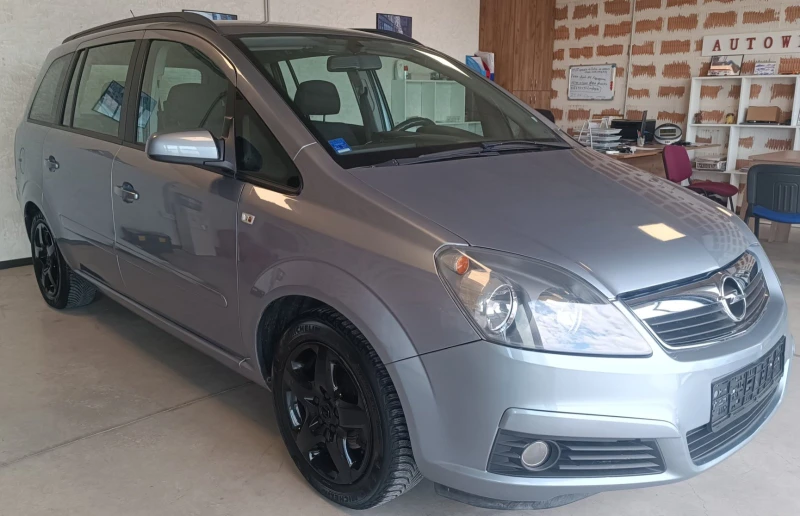 Opel Zafira 1.6 ГАЗ, снимка 3 - Автомобили и джипове - 47341935