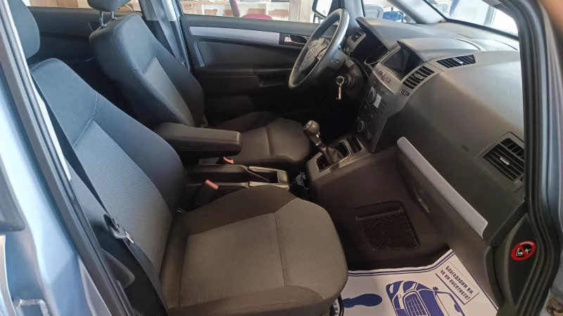 Opel Zafira 1.6 ГАЗ, снимка 10 - Автомобили и джипове - 47341935