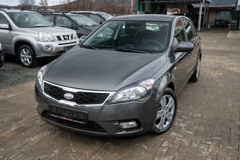 Kia Ceed 1.4* 2011г* 90кс, снимка 1 - Автомобили и джипове - 48296824