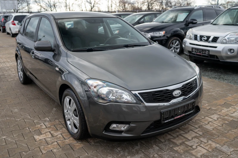 Kia Ceed 1.4* 2011г* 90кс, снимка 5 - Автомобили и джипове - 48296824