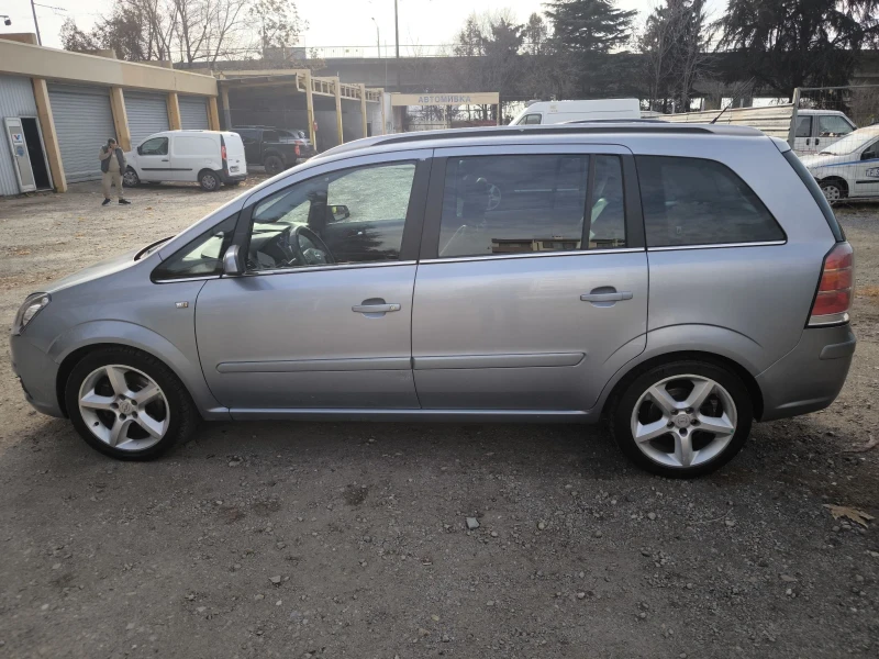 Opel Zafira, снимка 5 - Автомобили и джипове - 48307132