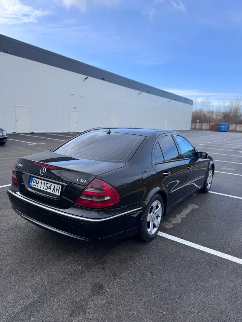 Mercedes-Benz E 280, снимка 5 - Автомобили и джипове - 48560492