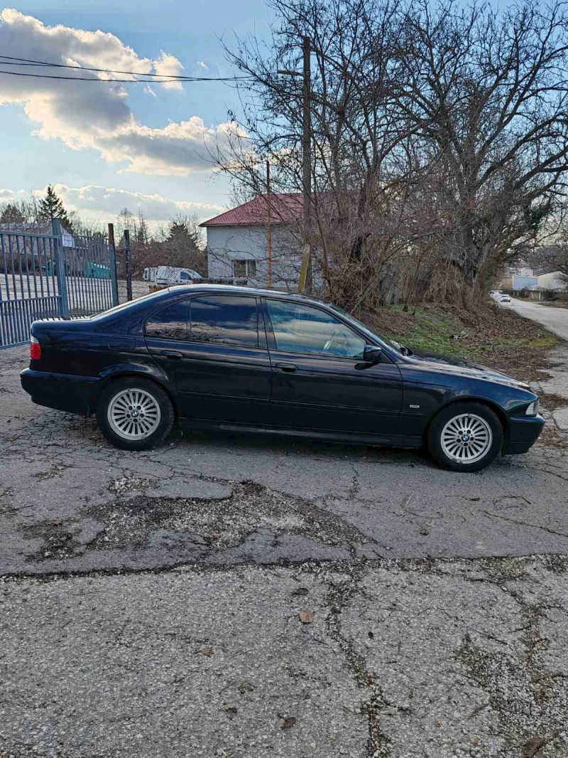 BMW 520, снимка 10 - Автомобили и джипове - 49450962