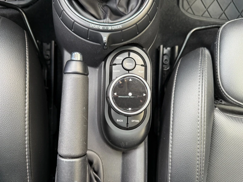 Mini Cooper s 192к.с. Панорама/Кожен салон/Подгрев, снимка 14 - Автомобили и джипове - 52052630