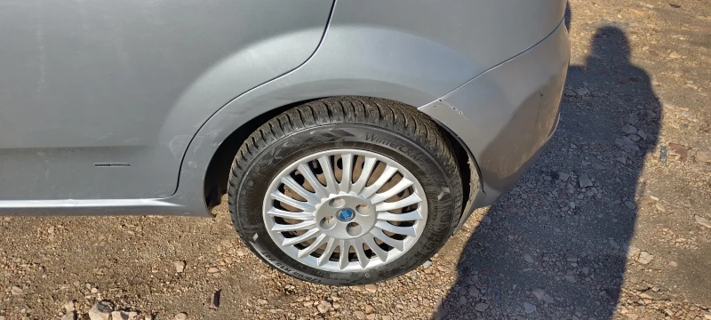 Fiat Punto Grande 1.4 I, снимка 7 - Автомобили и джипове - 52465162