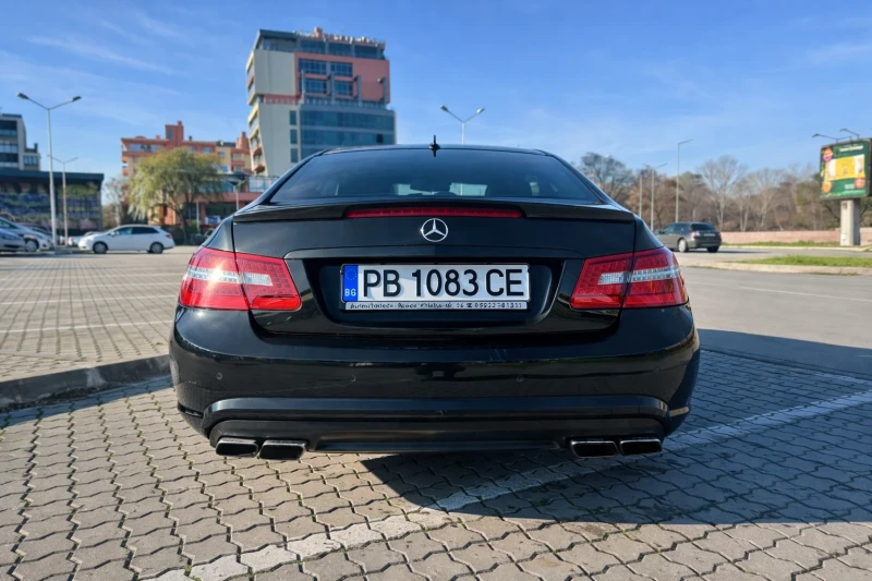 Mercedes-Benz E 350 FULL AMG OPTIC HARMAN/KARDON LOGIC 7, снимка 4 - Автомобили и джипове - 52853192