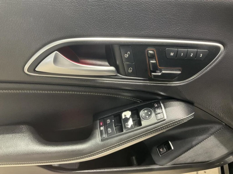 Mercedes-Benz CLA * CLA250 MAGS CAMERA RECUL NAVI BLUETOOTH CUIR * C, снимка 14 - Автомобили и джипове - 52868112