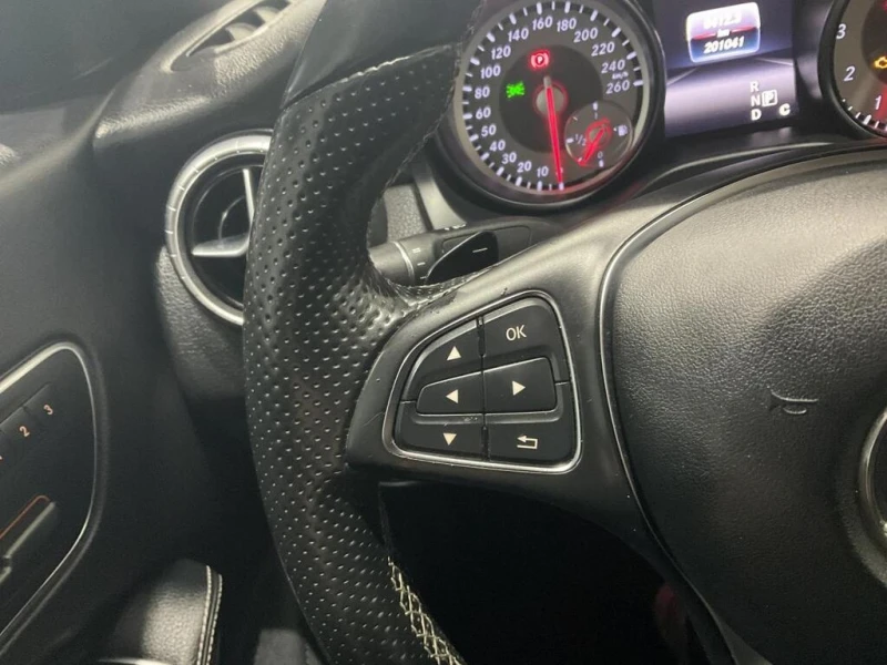 Mercedes-Benz CLA * CLA250 MAGS CAMERA RECUL NAVI BLUETOOTH CUIR * C, снимка 13 - Автомобили и джипове - 52868112