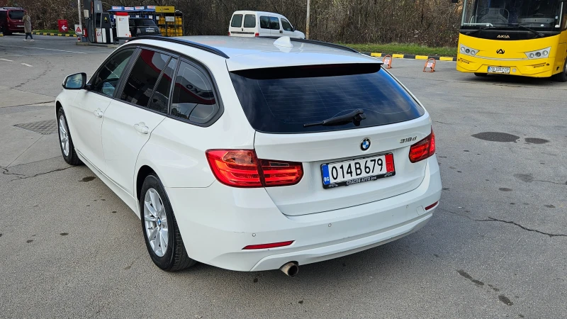 BMW 318 2.0D NAVIG/KLIMATRON/6skorosti, снимка 4 - Автомобили и джипове - 52915648