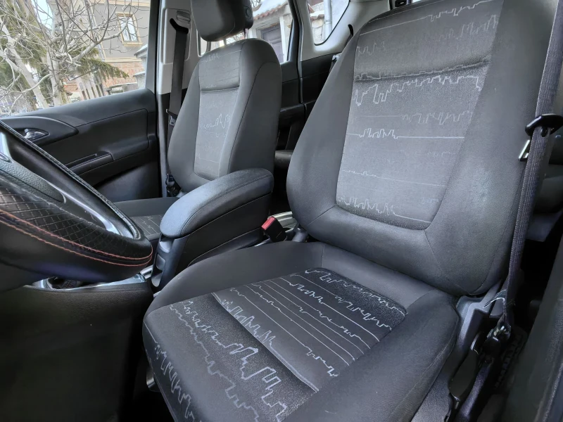 Opel Meriva 1.3CDTI , снимка 10 - Автомобили и джипове - 52917457