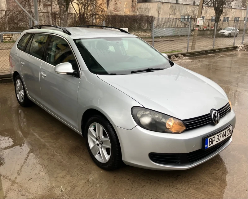 VW Golf 6 1.6 TDI, снимка 4 - Автомобили и джипове - 53419689